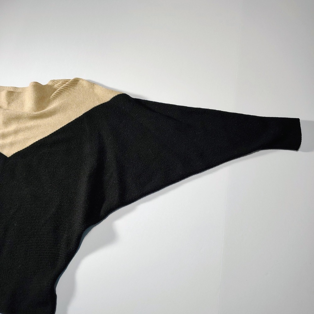 Gaberly Black & Beige Color Block Knit Dolman Sleeve Top Sweater Fitted Waist - Picture 3 of 6
